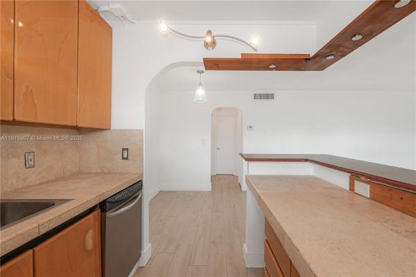 Jefferson South Shore, 631 Jefferson Ave #504, Miami Beach, Florida 33139, image 1