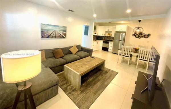 Lake Ridge, 1211 NE 15th Ave #1-2, Fort Lauderdale, Florida 33304, image 2