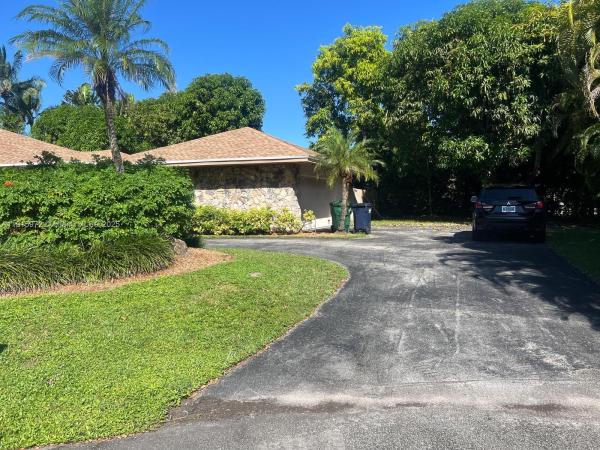 Clinton Grove Estates, 15804 SW 82nd Ct, Palmetto Bay, Florida 33157, image 2