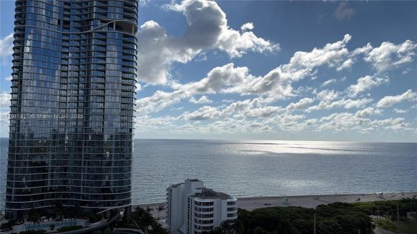 Arlen House East, 100 Bayview Dr #2108, Sunny Isles Beach, Florida 33160, image 1