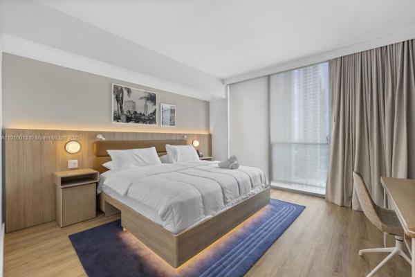  #1920, Miami, Florida 33132, image 1