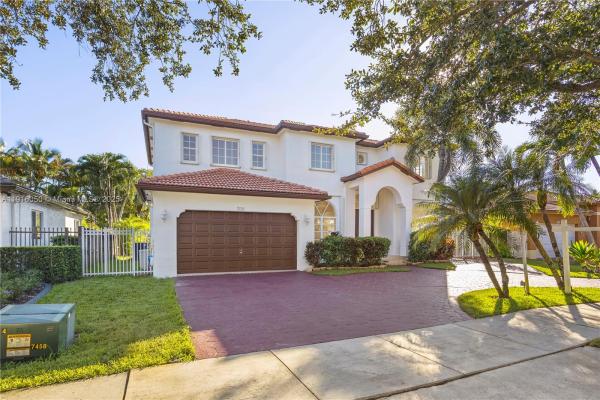 Oak Place, 7830 NW 161st Ter, Miami Lakes, Florida 33016, image 3