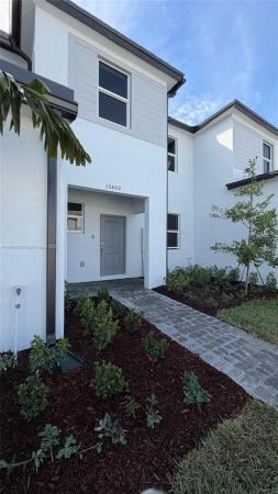 15600 SW 276th Ter, Unincorporated Dade County, Florida 33031, image 1