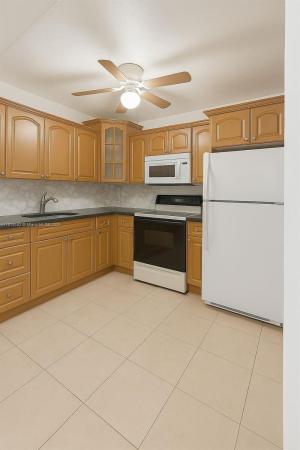 9493 SW 76th St #L2, Unincorporated Dade County, Florida 33173, image 1