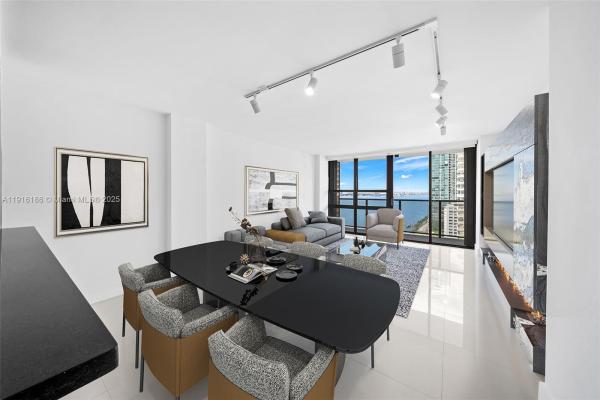 Charter Club, 600 NE 36th St #1916, Miami, Florida 33137, image 1