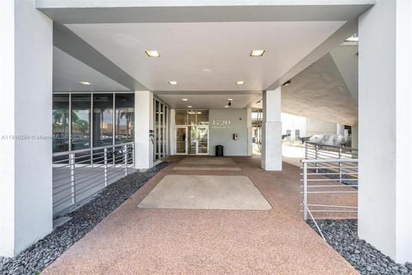 Home Tower, 1720 Harrison St #10G, Hollywood, Florida 33020, image 2