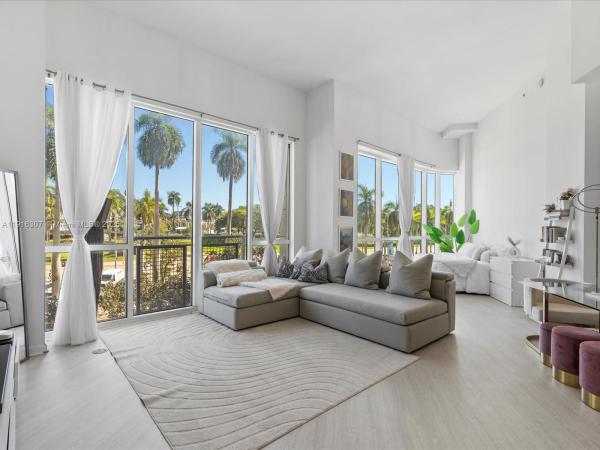 Vizcayne South, 253 NE 2nd St #229, Miami, Florida 33132, image 2