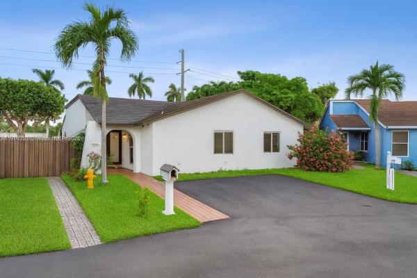 3250 SW 116th Pl, Miami, Florida 33165, image 1