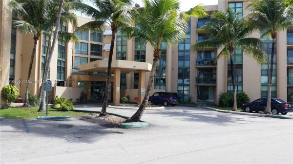 Coral Towers, 2075 SW 122nd Ave #402, Tamiami, Florida 33175, image 2