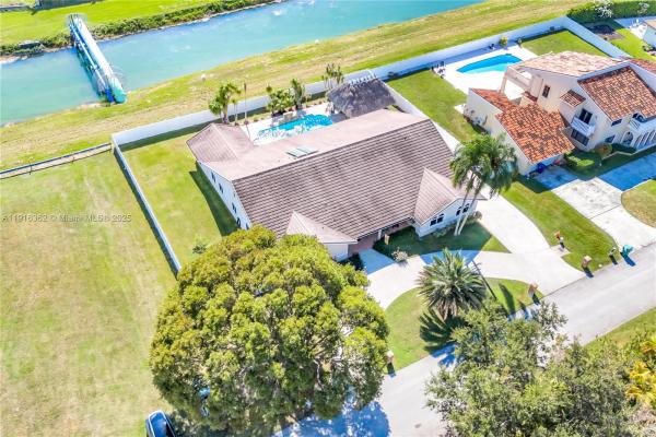 Mary Ann Estates, 10700 SW 139th Rd, Kendall, Florida 33176, image 2