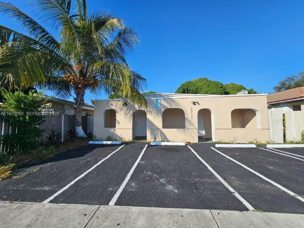 Washington Park, 2712 NW 14th St, Fort Lauderdale, Florida 33311, image 1