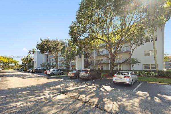 Buckingham At Century Village, 12500 SW 5th Ct #410M, Pembroke Pines, Florida 33027, image 2