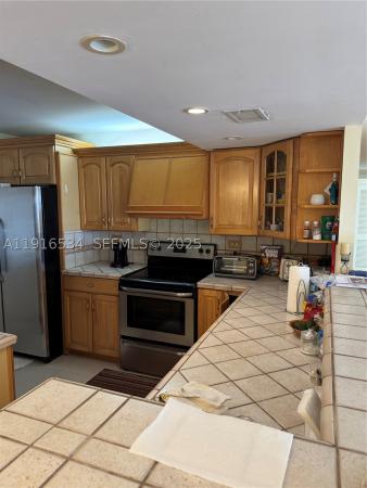 Canongate, 800 NE 195th St #714, Ives Estates, Florida 33179, image 3