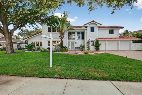 Pasadena Estates, 20230 NW 7th St, Pembroke Pines, Florida 33029, image 1
