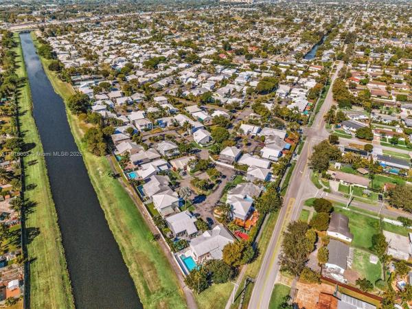 Britannia, 6402 SW 113th Ave, Sunset, Florida 33173, image 2