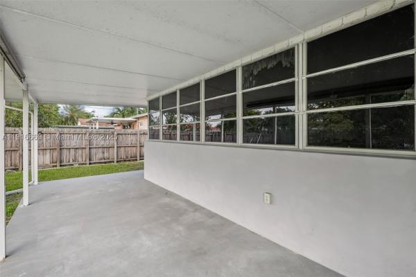 Gratigny Shores, 6230 E 2nd Ave, Hialeah, Florida 33013, image 3