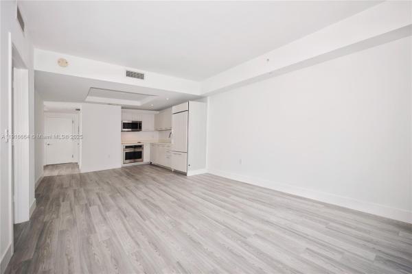 Brickell Heights East, 45 SW 9th St #1504, Miami, Florida 33130, image 2