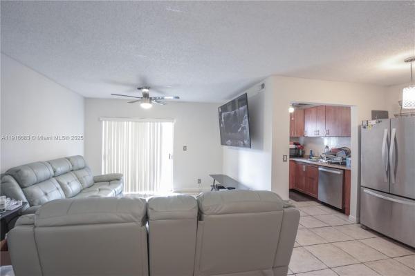 Village Square, 7561 NW 16th St #2305, Plantation, Florida 33313, image 1