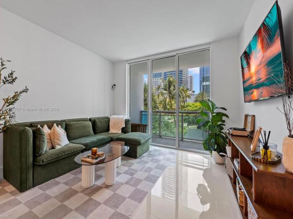 The Plaza On Brickell East, 950 Brickell Bay Dr #1103, Miami, Florida 33131, image 1