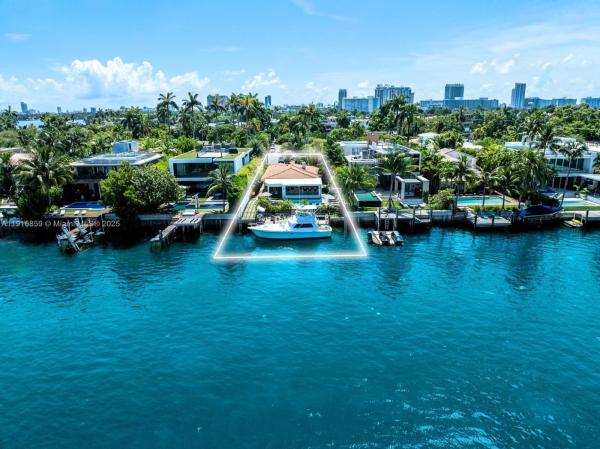 Di Lido Island, 460 W Dilido Dr, Miami Beach, Florida 33139, image 1