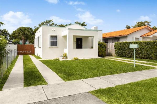 Silver Bluff Homesites, 3422 SW 25th St, Miami, Florida 33133, image 2