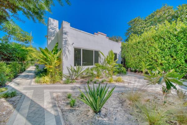 Griffing Biscayne Park Estates, 845 NE 119th St, Biscayne Park, Florida 33161, image 1