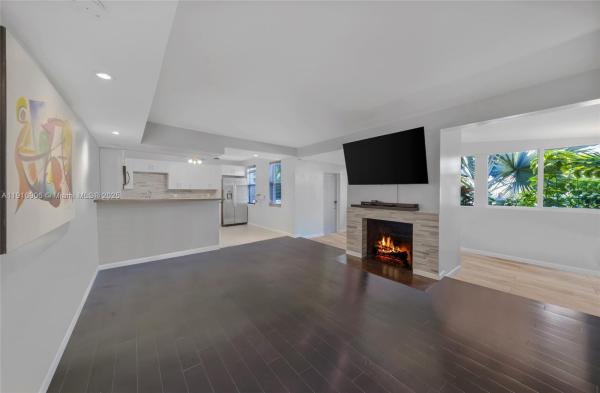 Biscayne Park Estates, 12125 NE 5th Ave, North Miami, Florida 33161, image 2