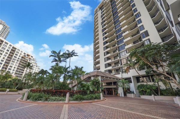 Brickell Key One, 520 Brickell Key Dr #A1104, Miami, Florida 33131, image 1
