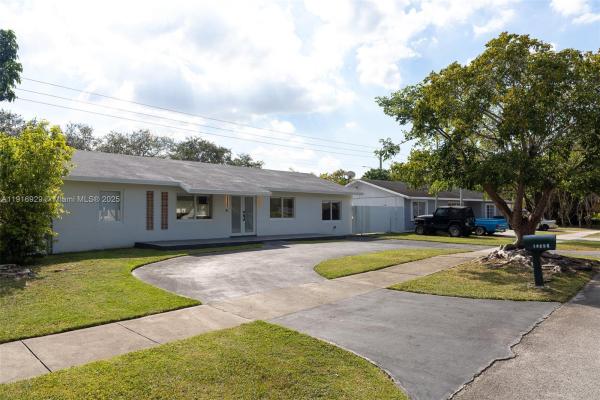 14868 SW 71st Ln, Miami, Florida 33193, image 1