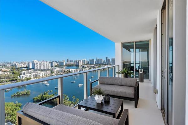 North Tower At Marina Palms, 17301 Biscayne Blvd #2202, North Miami Beach, Florida 33160, image 2