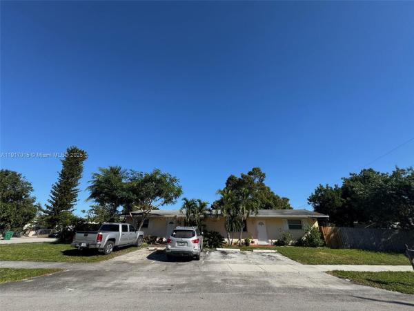 Floral Heights, 2200 SW 42nd Ave, Fort Lauderdale, Florida 33317, image 1