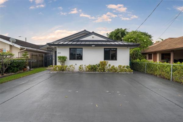 West Flagler Park, Miami, Florida 33126, image 1