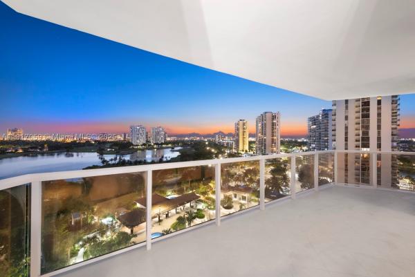 Hamptons West, 20281 E Country Club Dr #1009, Aventura, Florida 33180, image 1