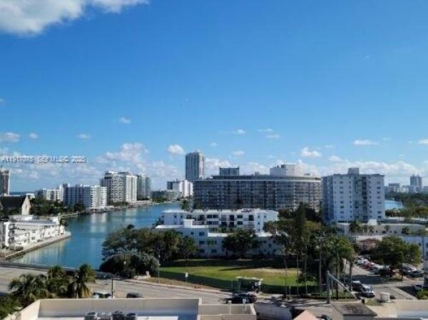 The Knightsbridge, 7133 Bay Dr #805, Miami Beach, Florida 33141, image 2