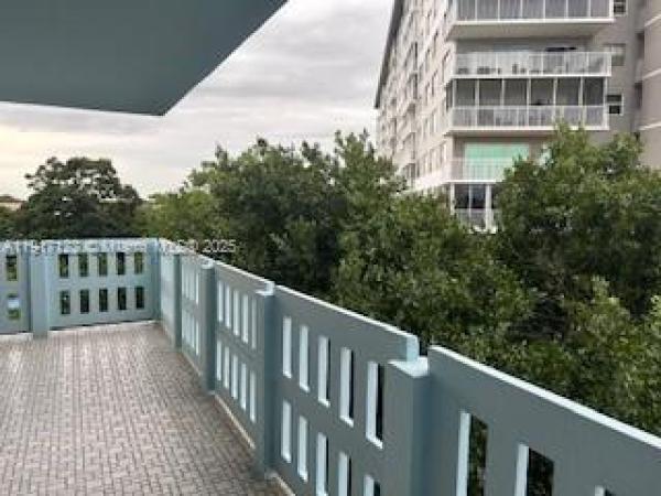 Hillcrest, 4001 Hillcrest Dr #416, Hollywood, Florida 33021, image 1