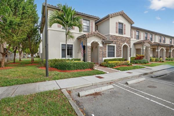 Artesa At Coco Palm Estates, 11527 SW 248th Ln, Princeton, Florida 33032, image 2