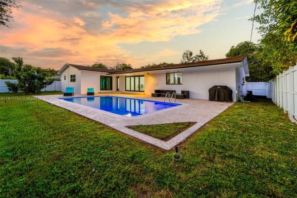 1850 NE 199th St, Miami, Florida 33179, image 1