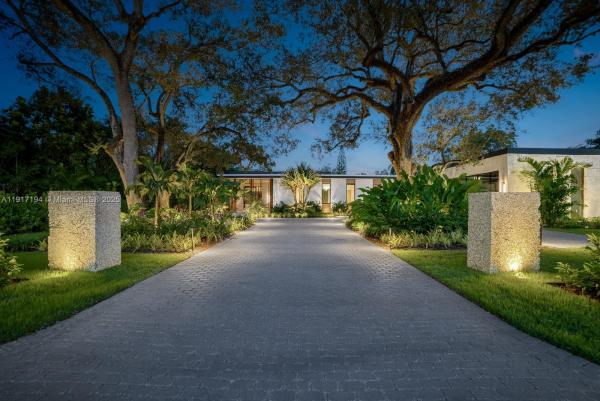 Sunset Circle, 7051 SW 69th Ave, South Miami, Florida 33143, image 1