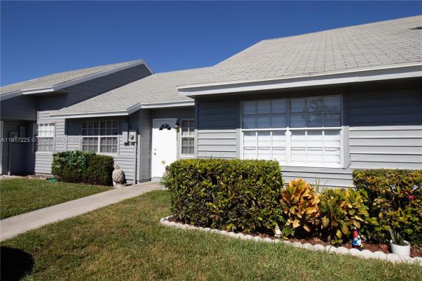 North Lauderdale Estates, 7131 Tam Oshanter Blvd, North Lauderdale, Florida 33068, image 1