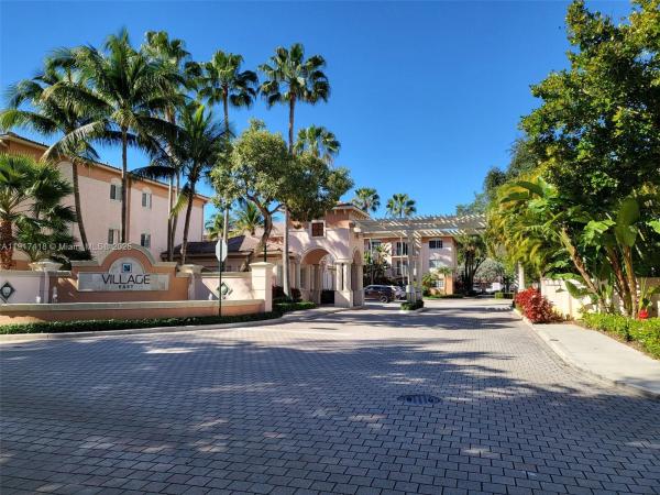 Village East, 2015 SE 10th Ave #130, Fort Lauderdale, Florida 33316, image 2