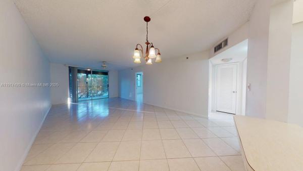 Rolling Hills Golf And Tennis Club, 3300 W Rolling Hills Cir #302, Davie, Florida 33328, image 1