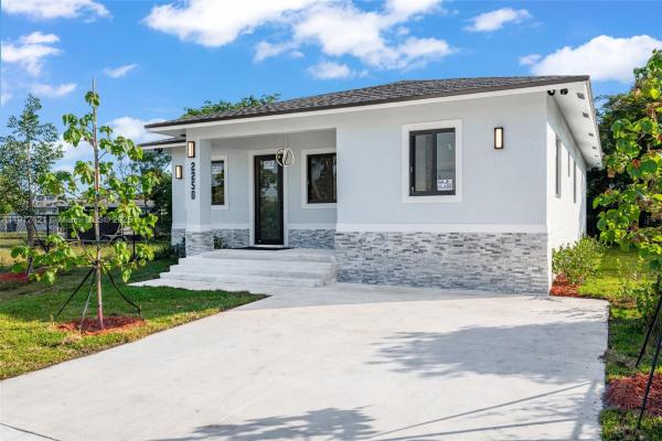 Washington Park,  #, Fort Lauderdale, Florida 33311, image 1