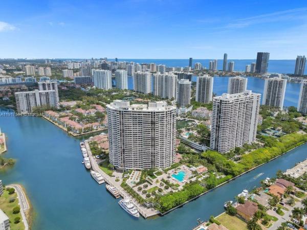 1000 Island Boulevard, 1000 W Island Blvd #602, Aventura, Florida 33160, image 1