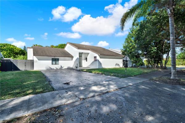 12221 SW 93rd St, Miami, Florida 33186, image 1
