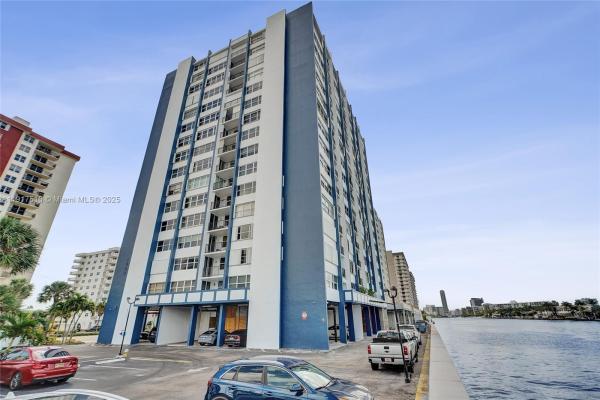 Trafalgar Towers, 1400 S Ocean Dr #502, Hollywood, Florida 33019, image 2