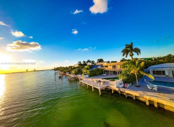 Treasure Island, 1500 S Treasure Dr, North Bay Village, Florida 33141, image 2