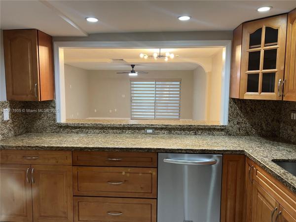 The Villas Of Amberwood, 10022 NW 41st St #36-4, Doral, Florida 33178, image 1