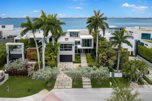 1379 N Venetian Way, Miami Beach, Florida 33139, image 1