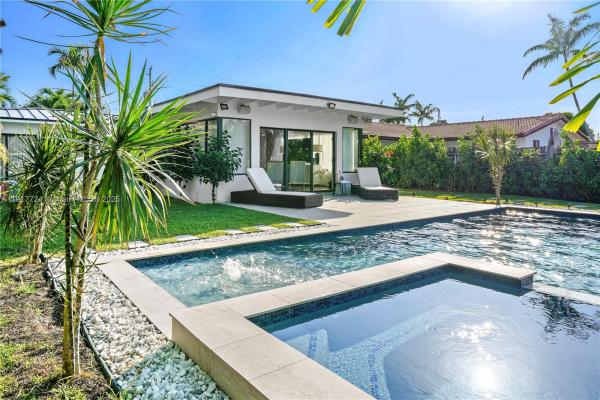 Biscayne Point, 1625 Daytonia Rd, Miami Beach, Florida 33141, image 1