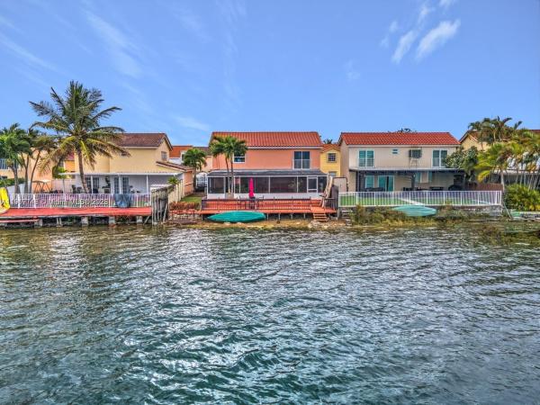 Lake Pointe, 815 NW 126th Ct, Tamiami, Florida 33182, image 2